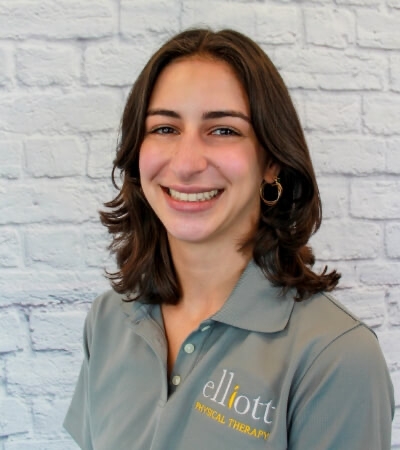 https://elliottphysicaltherapy.com/wp-content/uploads/2023/08/Rebecca-Segal-Care-Coordinator-Elliott-Physical-Therapy-MA.jpg