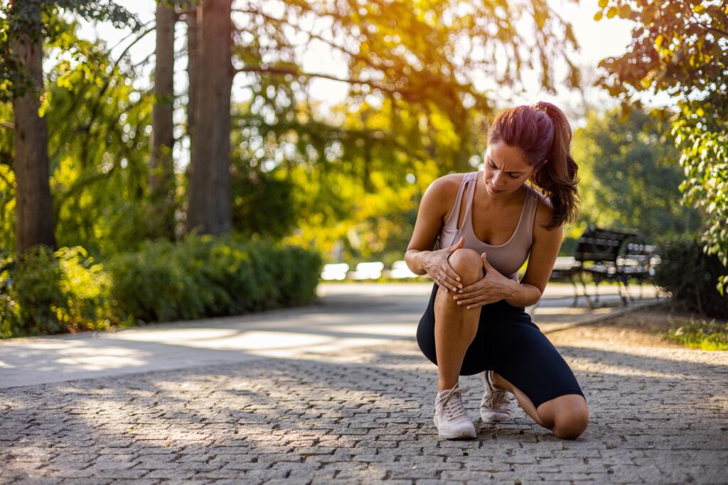 Physical Therapy Benefits for Knee Pain Relief from Sports Injuries